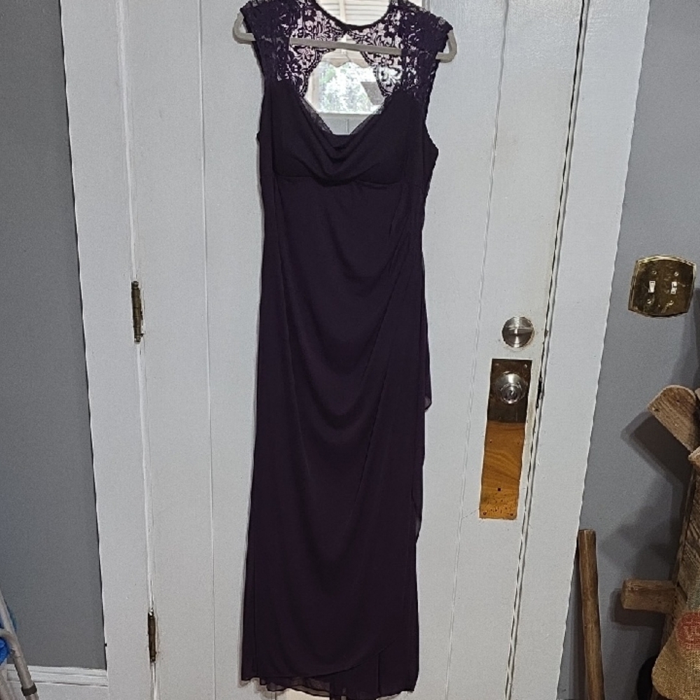 Xscape Joanna Chen Womens Formal Dress Plum‎ Lacy Ruching Mother Of Bride Sz 16
